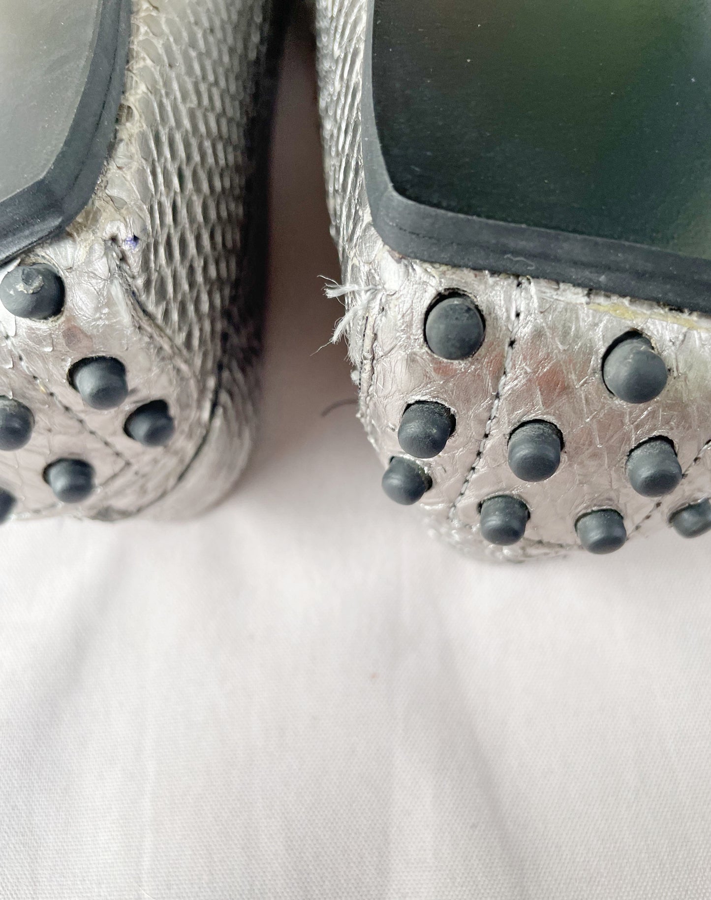 Tod's Metallic Silver Snake Effect Loafers 39.5 image 3