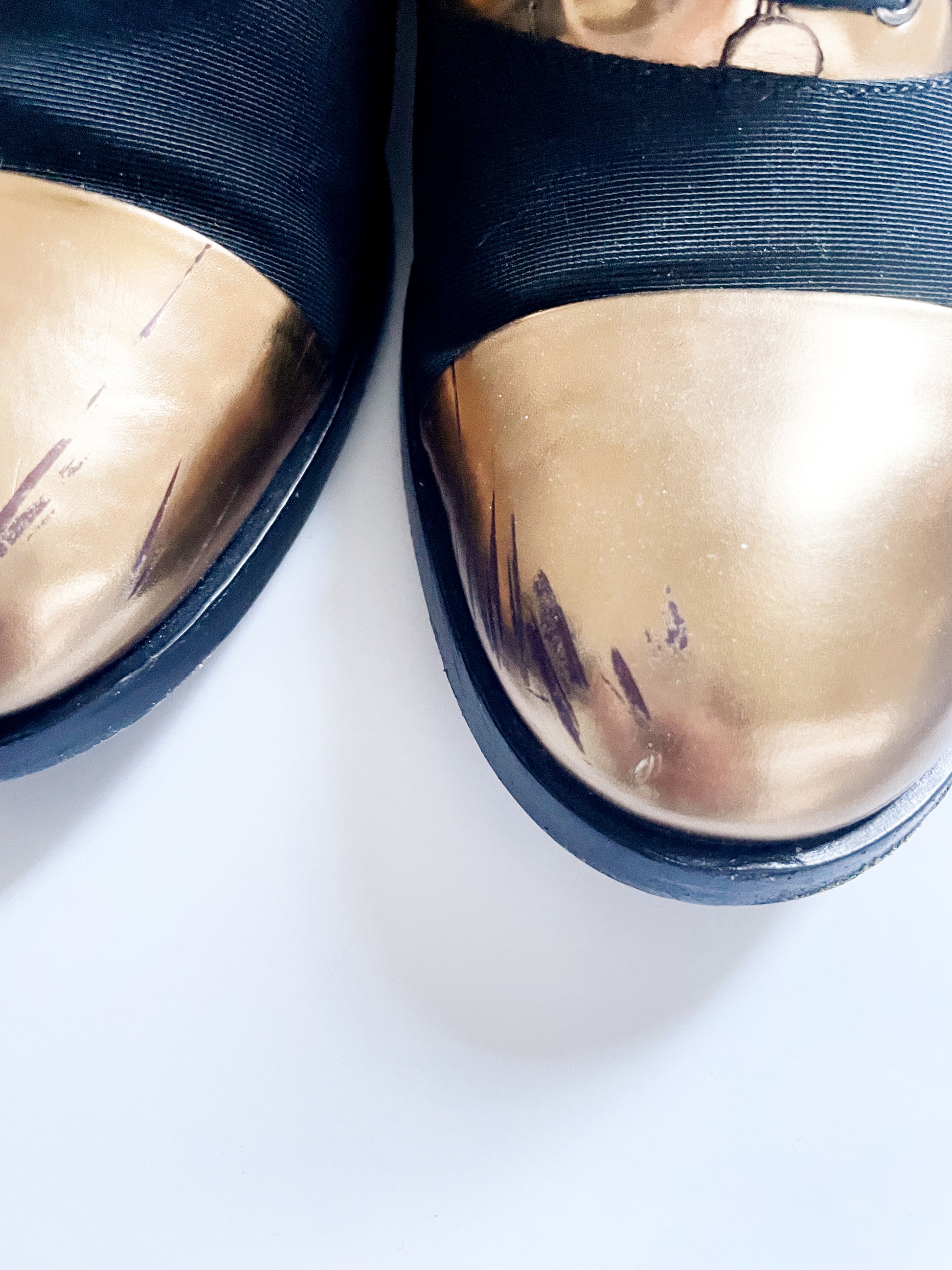 Chanel Gold and Black Oxford Shoes UK 5 image 5