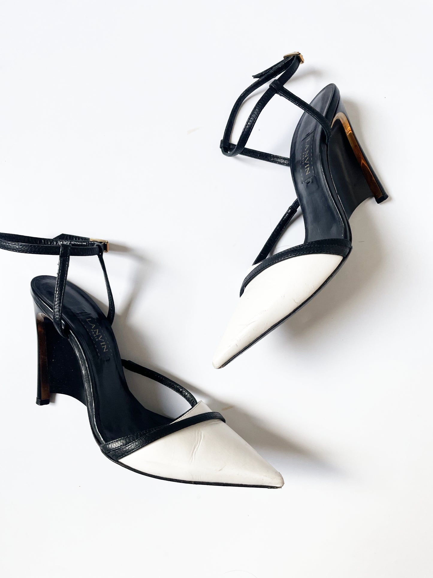 Lanvin White Pointed Heels UK 5.5 image 1