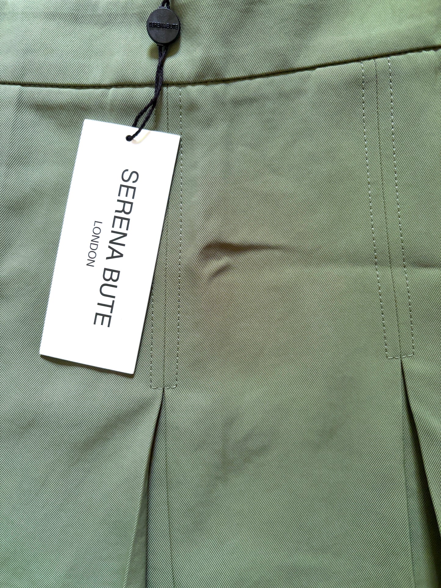 New With Tags Serena Bute Khaki Pleated Mini Skirt UK 14