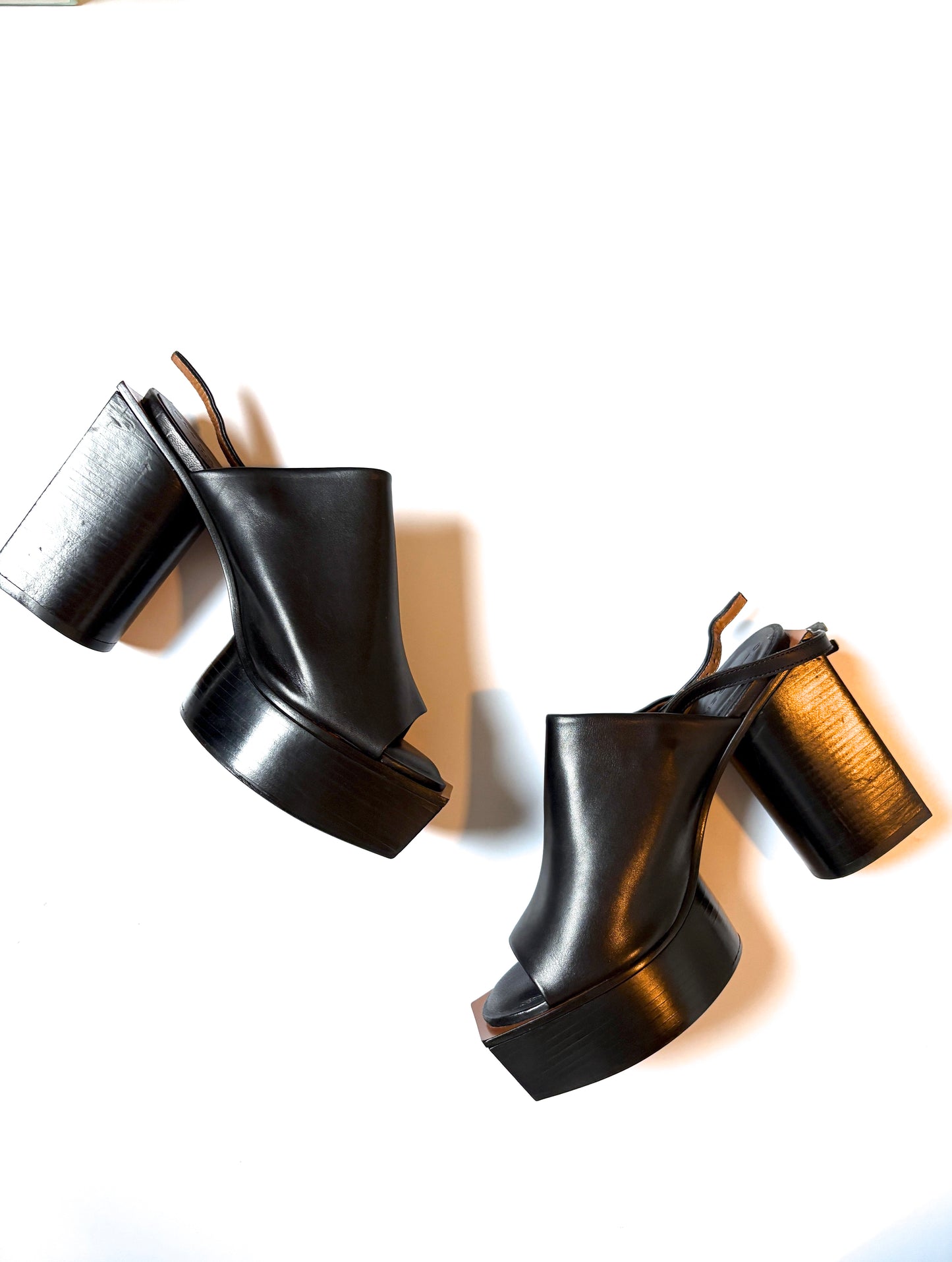 New with Box Clergerie Leather Mules UK 6