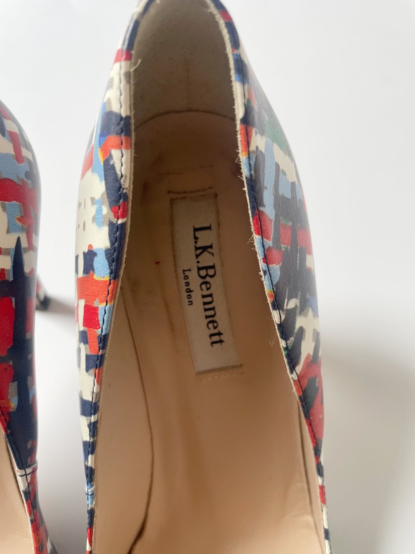 LK Bennett Patent Coral Pumps UK 4.5 image 4