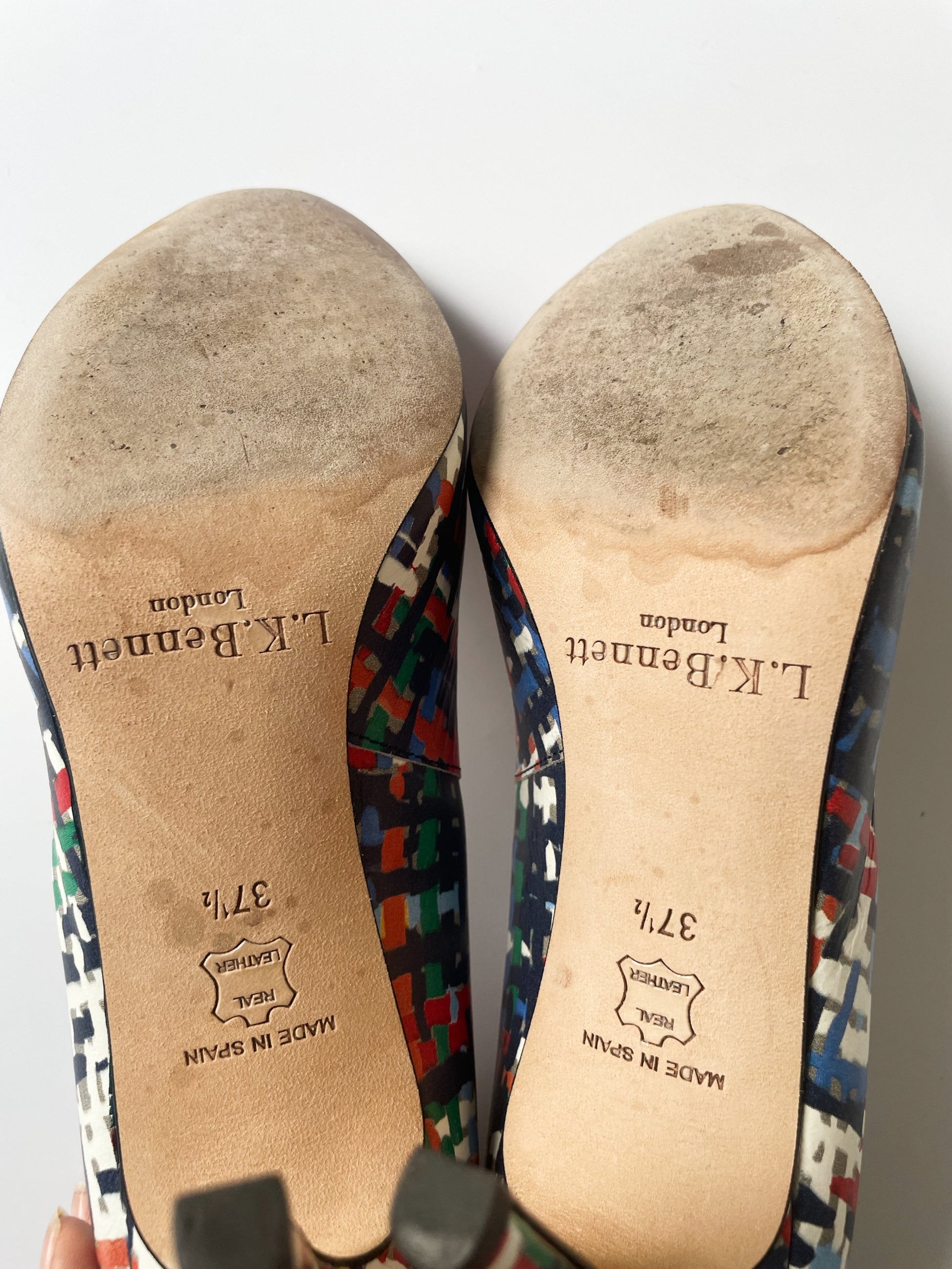 LK Bennett Patent Coral Pumps UK 4.5 image 3