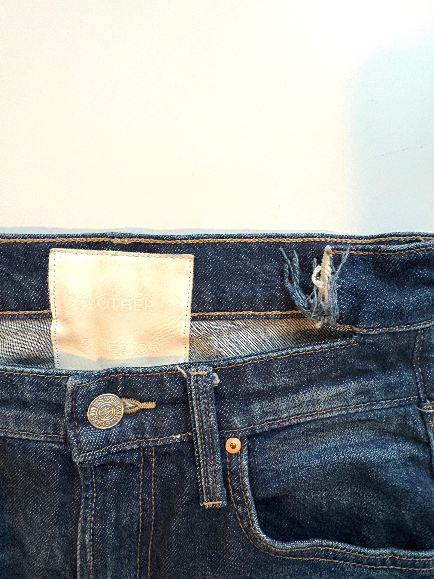 Mother High Waisted Rider Shift Sneak Jeans 25”
