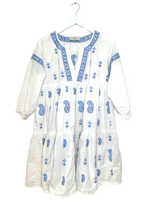 Descriptive image text