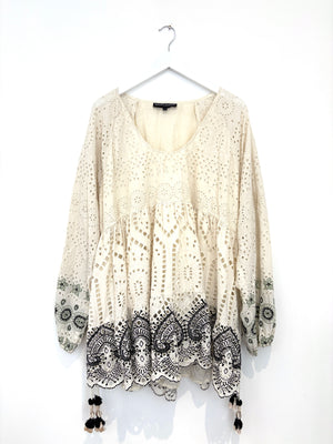 Descriptive image text