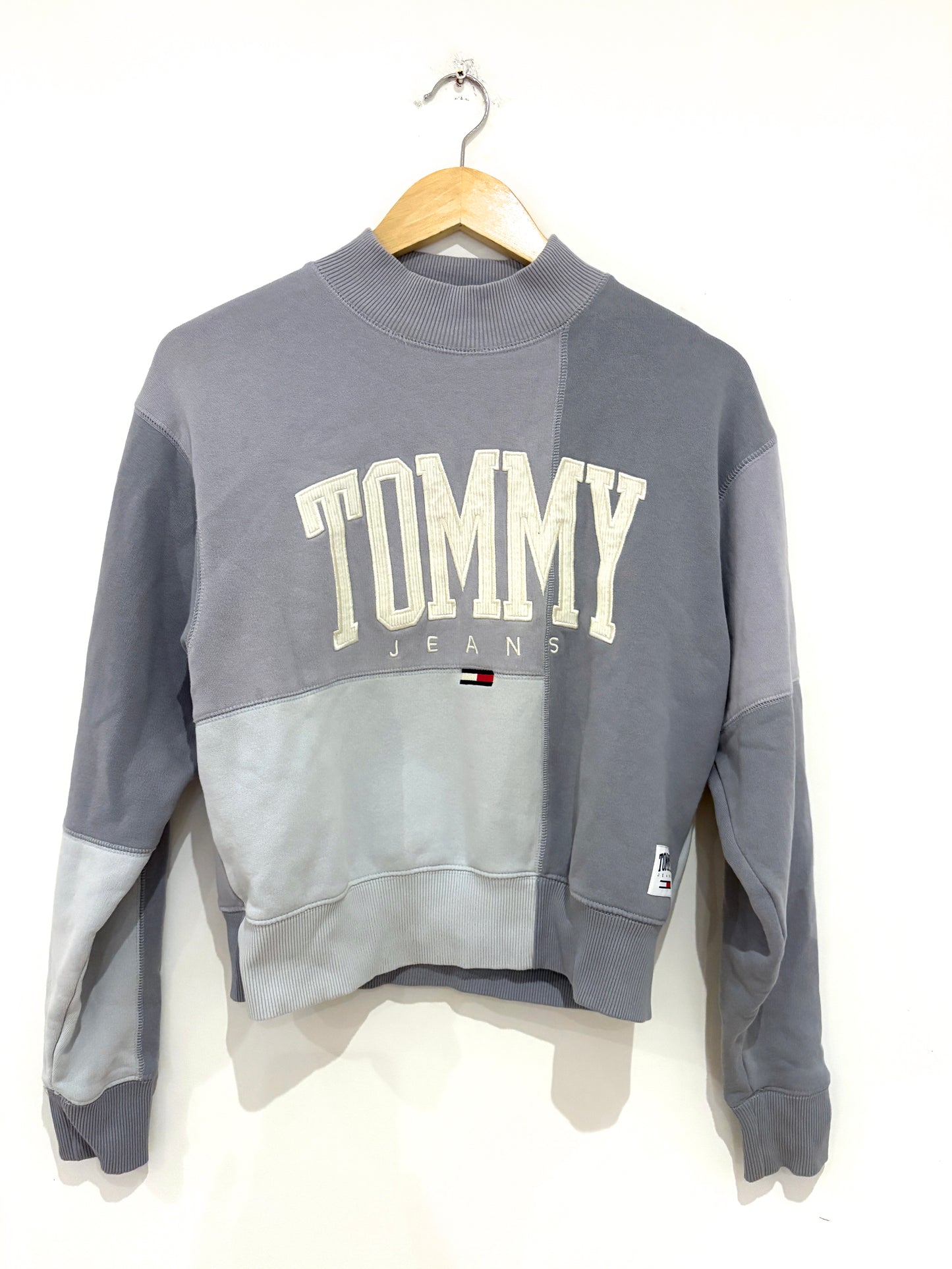 Tommy Jeans grey sweatshirt