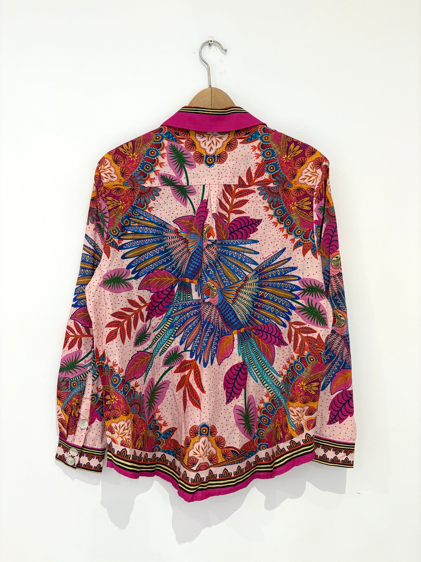 New With Tags Farm Rio Macaw Print Shirt S