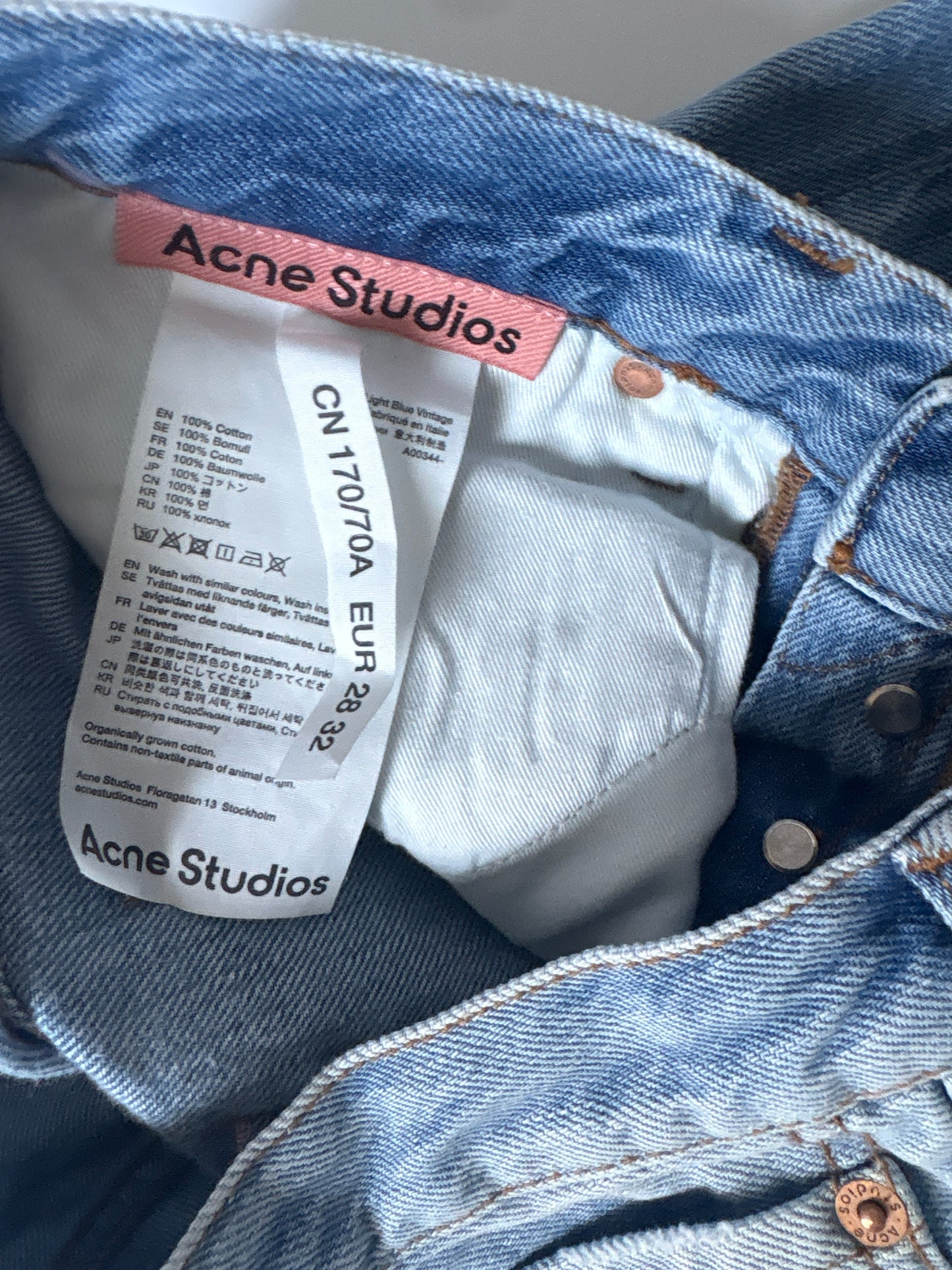 New With Tags Acne Studios Light Blue Jeans 28"