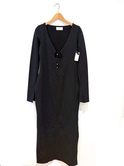 16 Arlington Solaria Long Black Dress