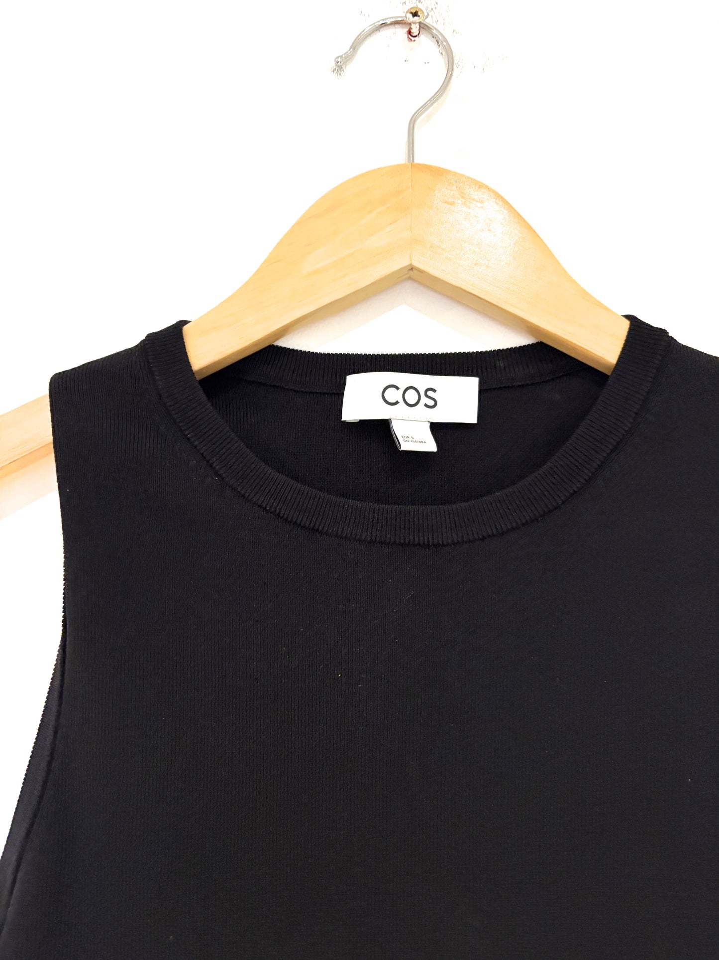 COS Black Vest S