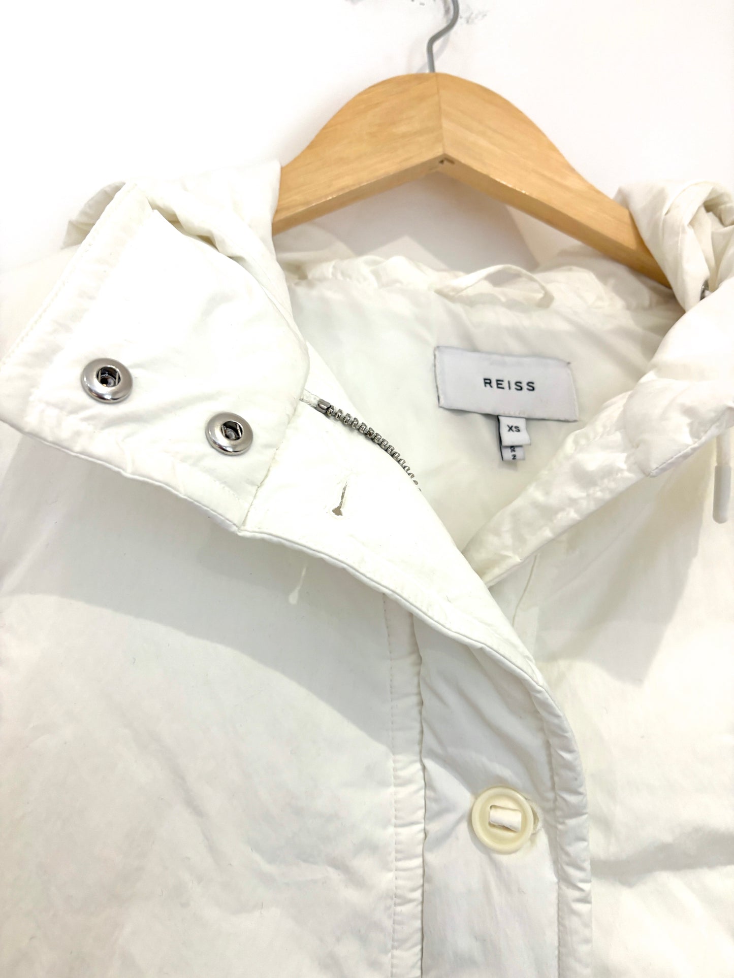Reiss White Puffer Hooded Gilet XS