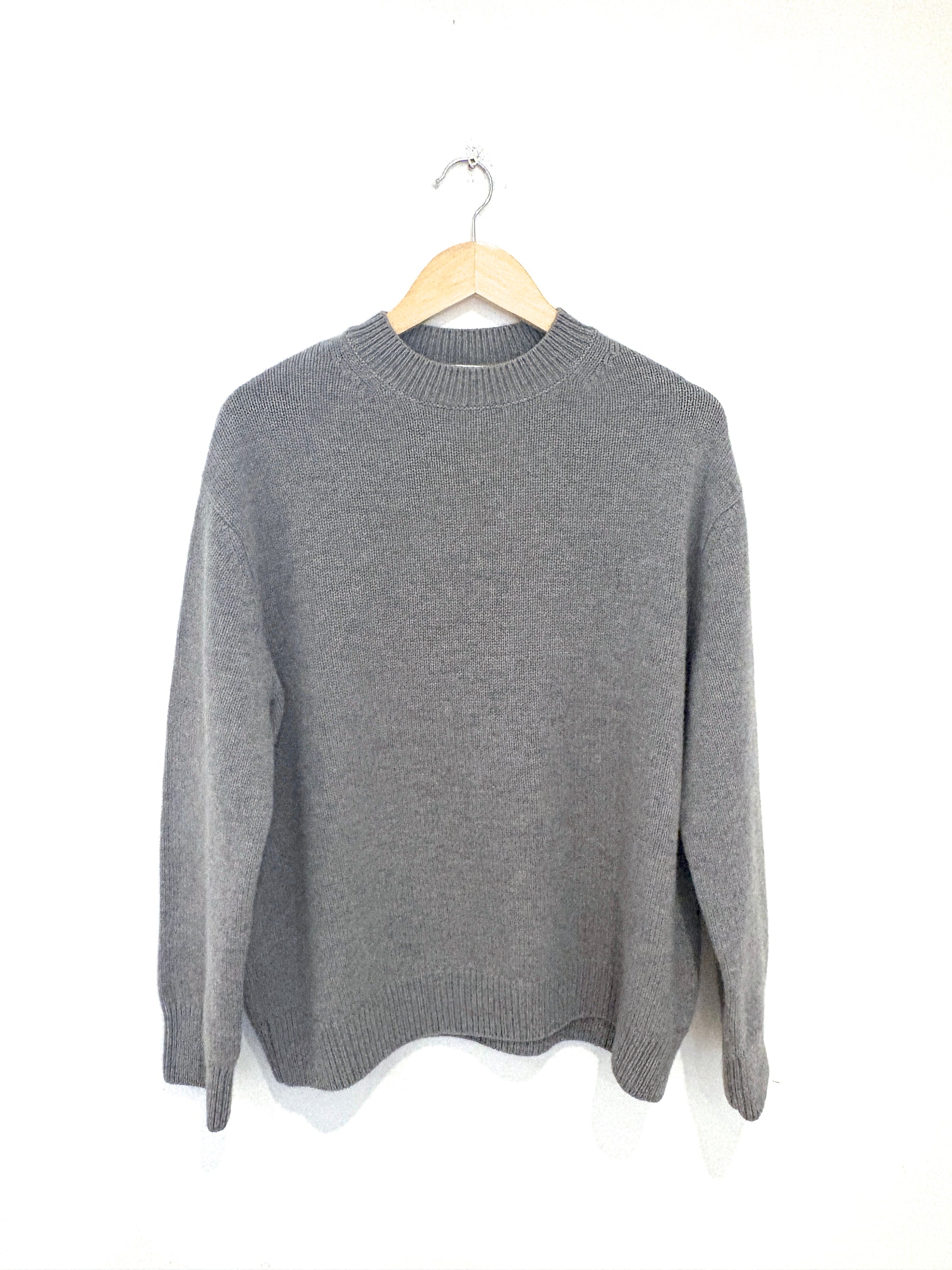 ALMADA LABEL LABEL FLO CREWNECK, GREY