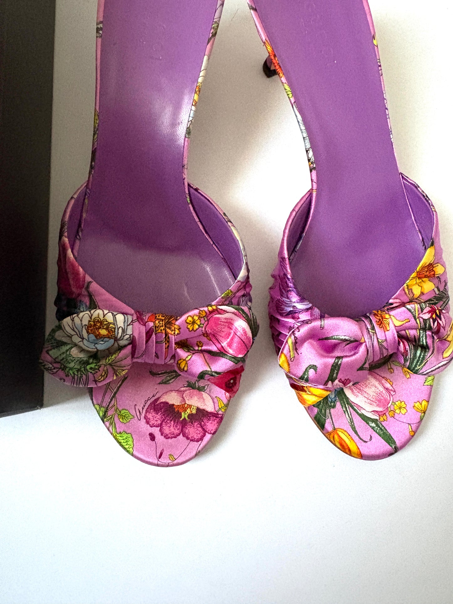 Gucci Vintage Floral Dorianne Satin Mules UK 4.5