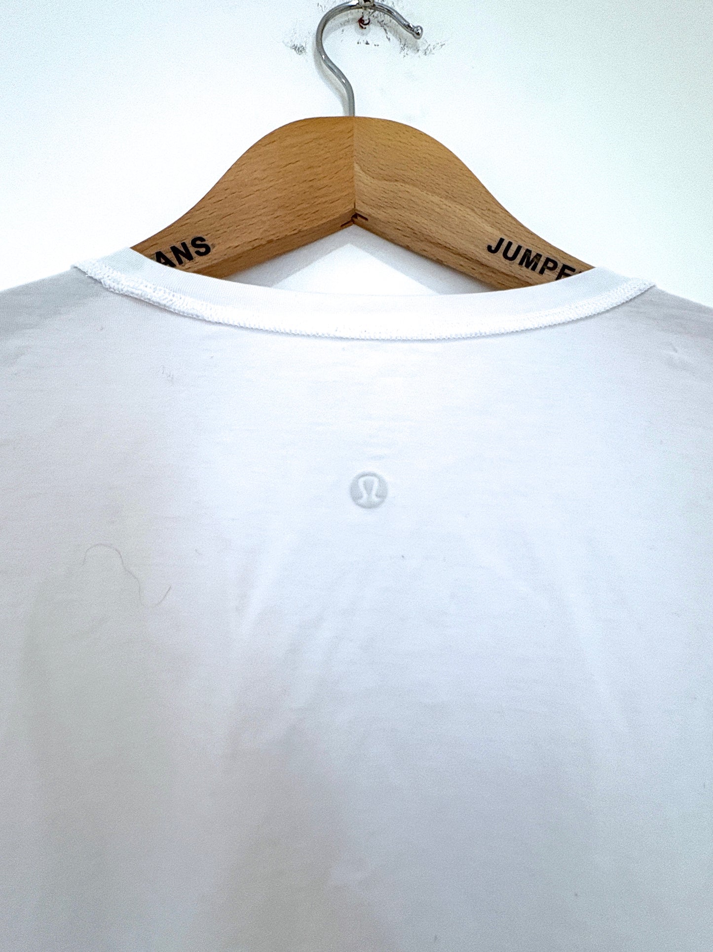 Lululemon White Cropped Sports Tee S